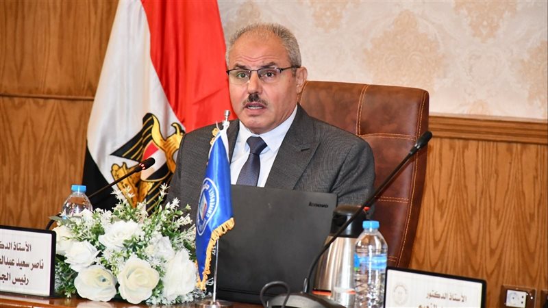 الدكتور ناصر مندور