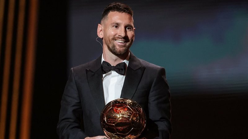 ليونيل ميسي، فيتو
