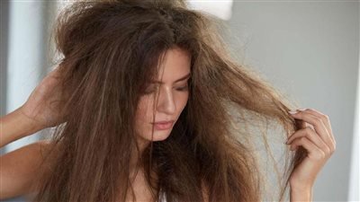 وصفة طبيعية لترطيب الشعر وعلاج تساقطه