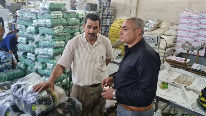 ضبط 19 طن عدس ودقيق