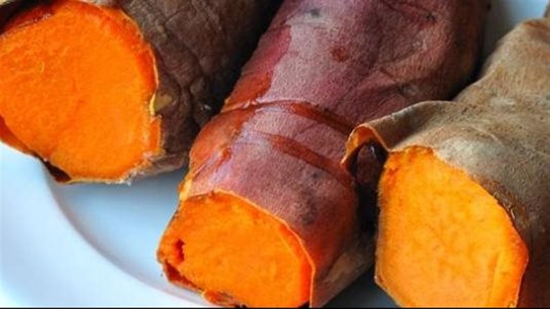 البطاطا المشوية،