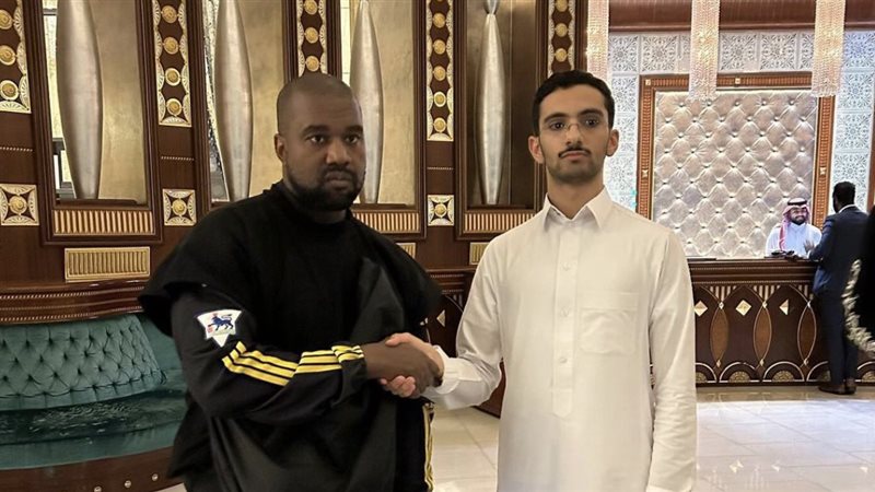 كانييه ويست، فيتو
