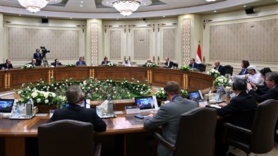رئيس الوزراء: الحكومة تعتزم طرح إدارة وتشغيل المطارات أمام القطاع الخاص