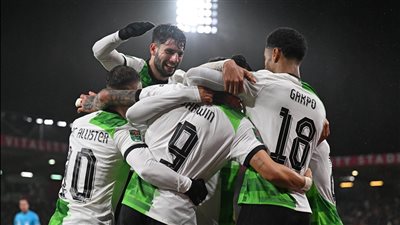 دياز يحرز هدف التعادل لفريق ليفربول أمام لوتون تاون