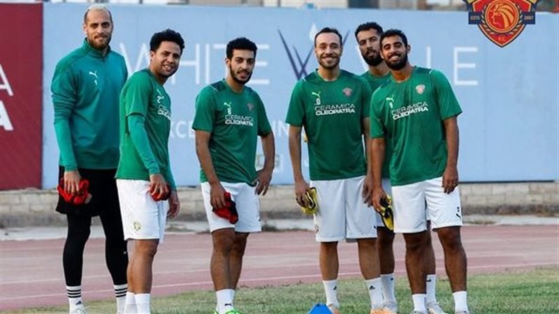 لاعبو سيراميكا كليوباترا،