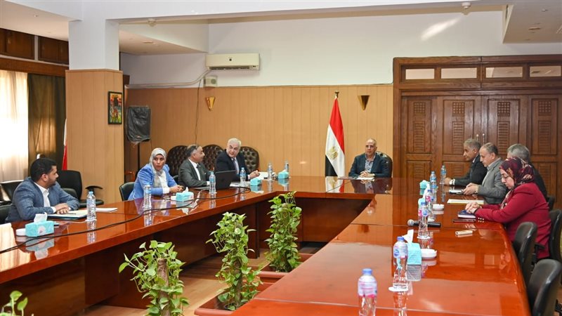 وزير الري الدكتور