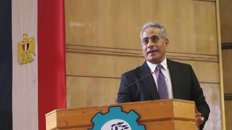 حسن شحاتة وزير العمل،فيتو