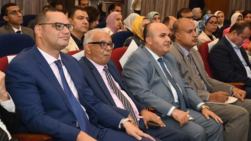 جامعة عين شمس، فيتو
