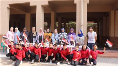 166 مستفيدا من حملة اقرأ فكر في البحيرة (صور)