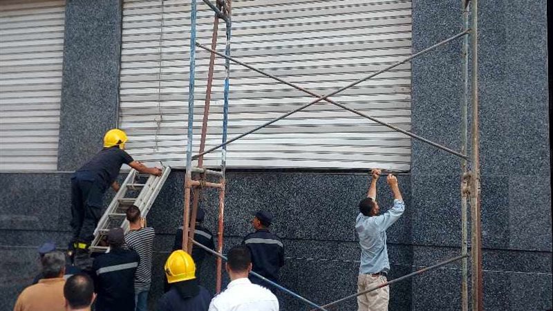 حريق في مول تجاري