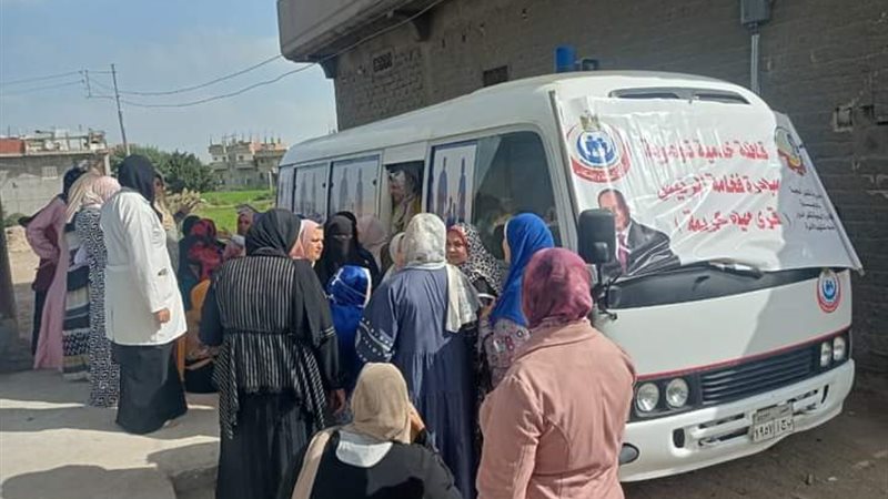 جانب من القافلة الطبية