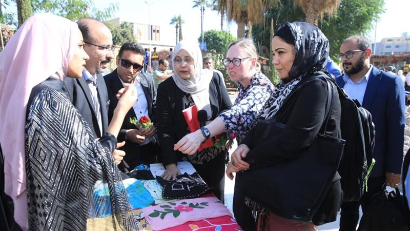 وفد بعثة البنك الدولي،فيتو