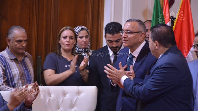 الدكتور عبد السند