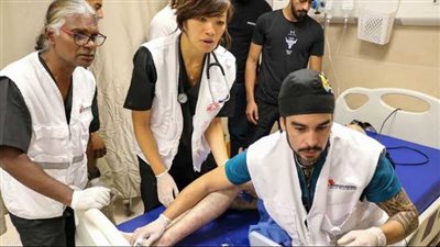 يضم 22 طبيبا، وفد أطباء بلا حدود يصل معبر رفح تمهيدا لدخول غزة