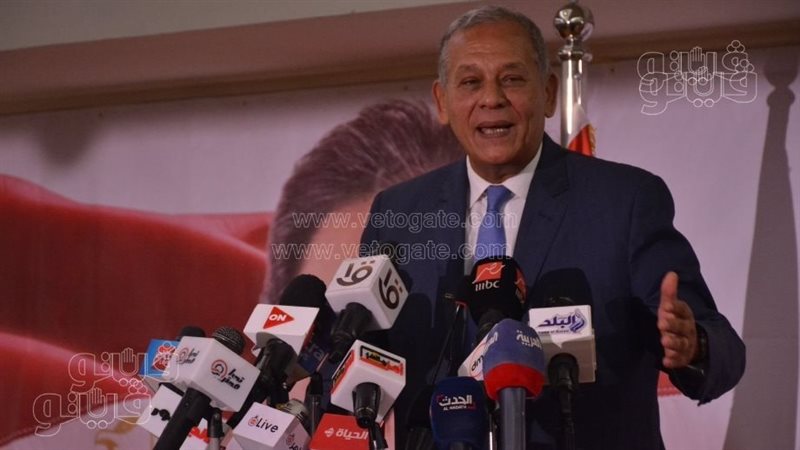 محمد أنور السادات،