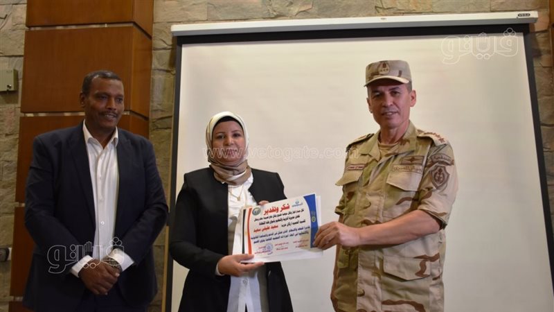 سكرتير عام أسوان