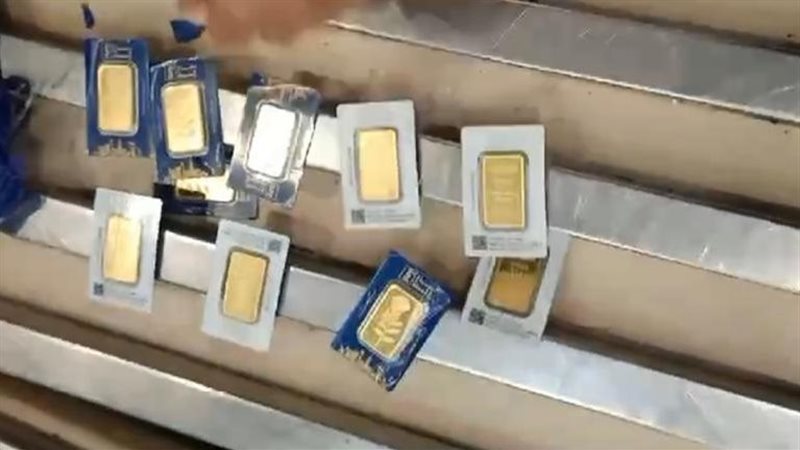 مطار القاهرة، فيتو