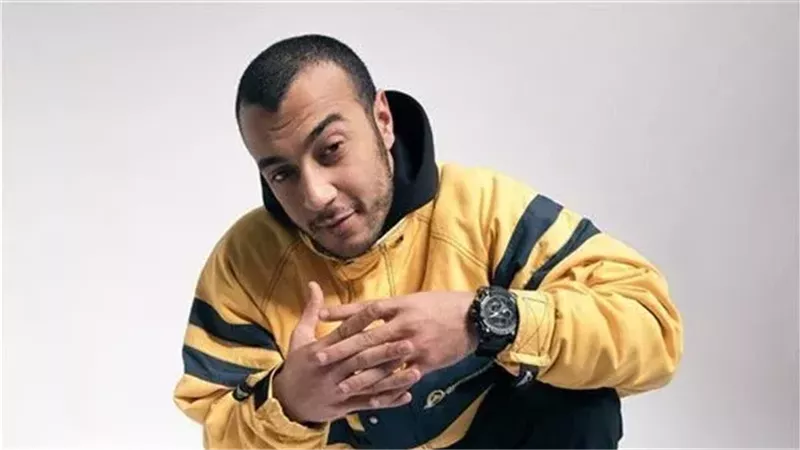 شاهين، فيتو 