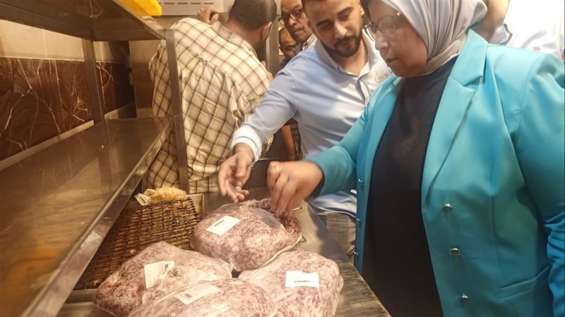 رئيس حي العجمي خلال