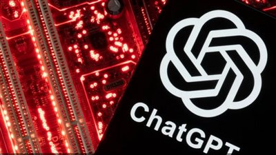 خبراء يحددون أربعة مخاطر لاستخدام روبوت المحادثة ChatGPT على خصوصية الشركات