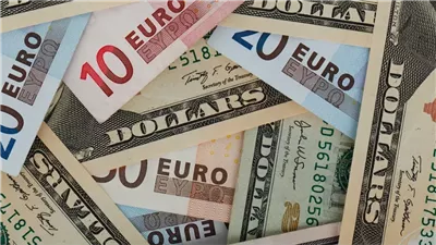 استقرار سعر اليورو مقابل الجنيه في تعاملات اليوم الثلاثاء 12-12-2023