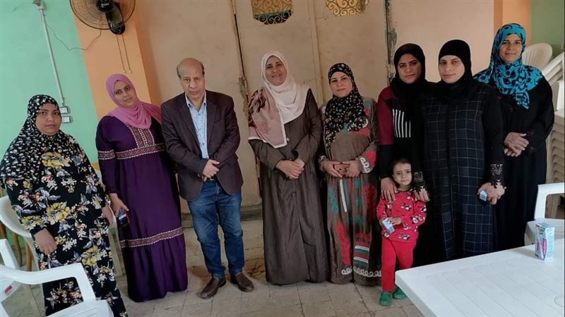 قرية كفر عابد بمركز