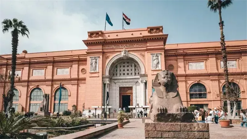 المتحف المصري بالتحرير،فيتو