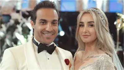 قصة علاقة أحمد فهمي وهنا الزاهد من التعارف إلى الطلاق، وكيف تنبأت رجاء الجداوي بنهايتها