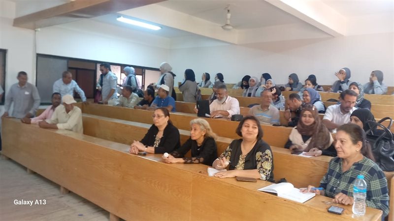 ندوة توعوية مجمعة