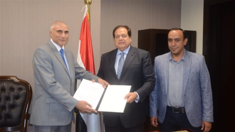 اعتماد عقد تقنين
