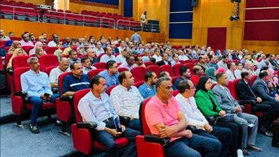 العاملون برياضة الأقصر يشاركون فى سلسلة لقاءات 