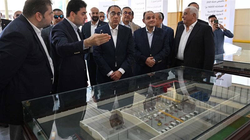 رئيس الوزراء يتفقد