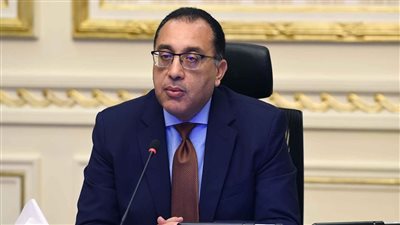 رئيس الوزراء يتفقد مصنع الشركة الدولية لتكنولوجيا العزل 