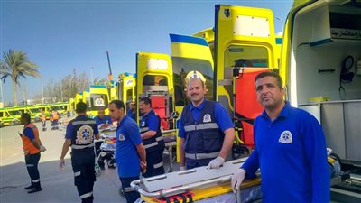 نقل 19 مصابا و20 مرافقا ومريض أورام فلسطينيا للعلاج في المستشفيات المصرية