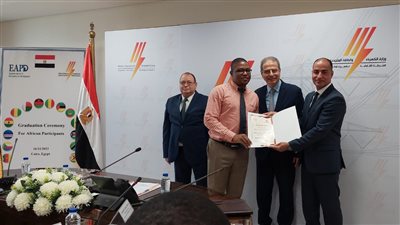 الكهرباء تحتفي بتخرج 18 متدربًا فى تشغيل وصيانة شبكات التوزيع من 14 دولة إفريقية 