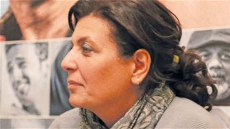 المؤلفة زينب عزيز،فيتو