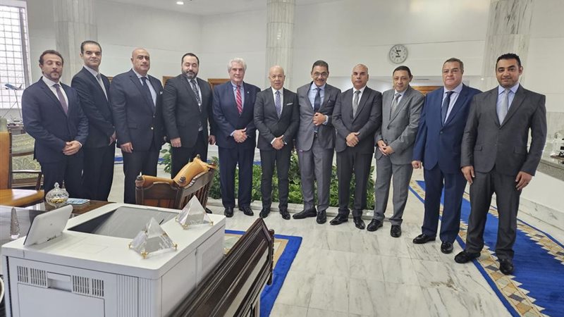 مصر للطيران تجتاز
