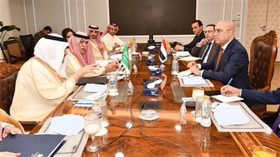 الجزار يبحث مع وزير التجارة السعودي مجالات التعاون المشترك