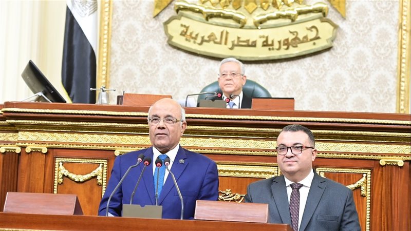 جلسة مناقشة قانون