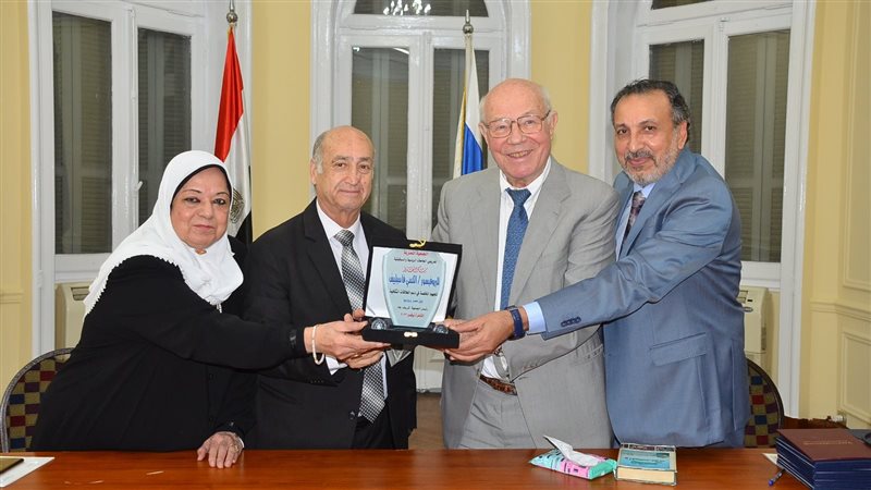 مستشار بوتين، فيتو