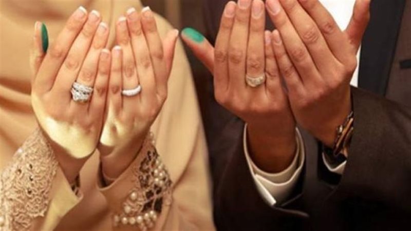 حكم قراءة الفاتحة