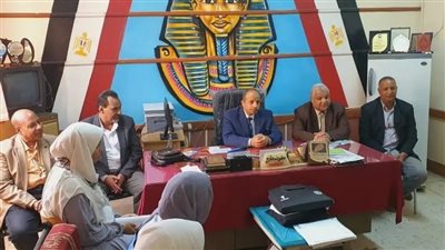 وكيل تعليم الأقصر يناقش تشكيل المكتب التنفيذي لاتحاد الطلاب