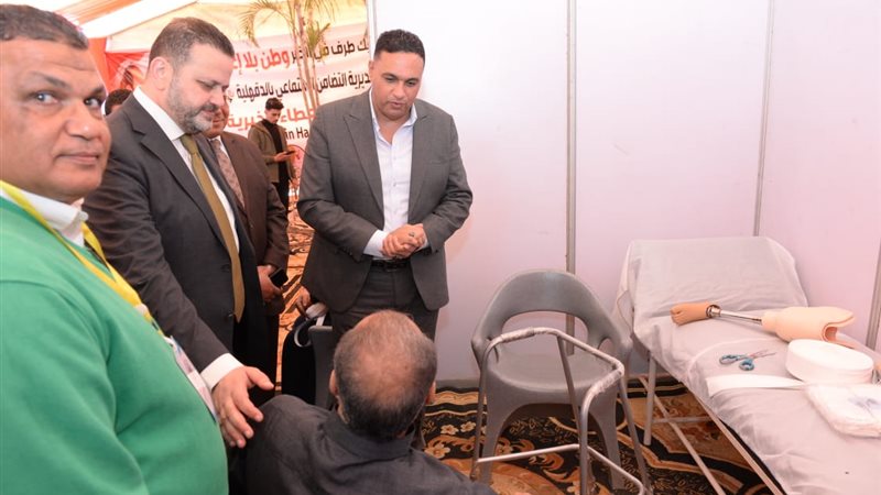 توزيع أجهزة تعويضية،