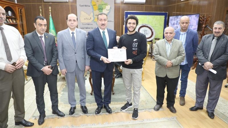 محافظ المنوفية اثناء