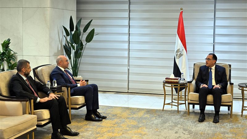 اجتماع برئاسة الدكتور