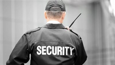 الإفتاء توضح حكم ترك حضور صلاة الجمعة لموظف الأمن
