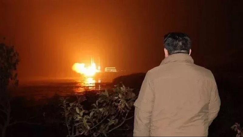 إطلاق القمر الاصطناعي