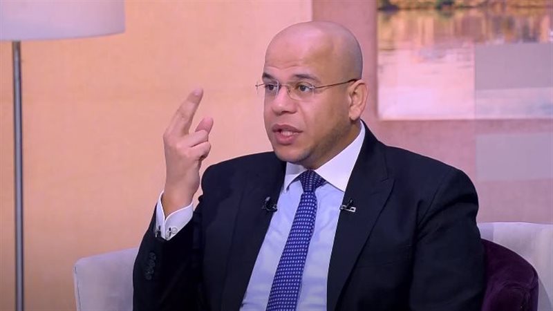 د. أسامة قابيل، من