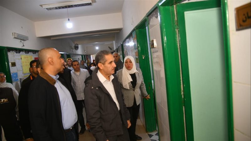 محافظ الغربية يتفقد