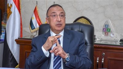 محافظ الإسكندرية يوقع بروتوكول تعاون لإنشاء وتشغيل محطات تموين 